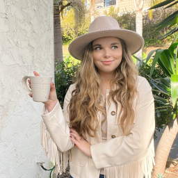 Why Is It Hard AF To Make Friends As An Adult?